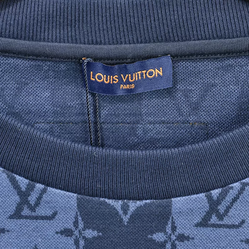 Louis Vuitton LVSE Monogram Gradient T-Shirt - Estilo Elegance