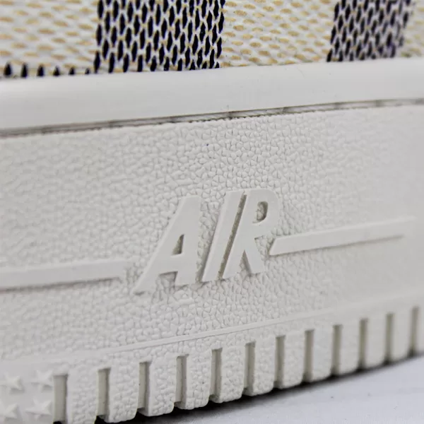 Nike Air Force 1 Low & Louis Vuitton Beige - Imagen 3