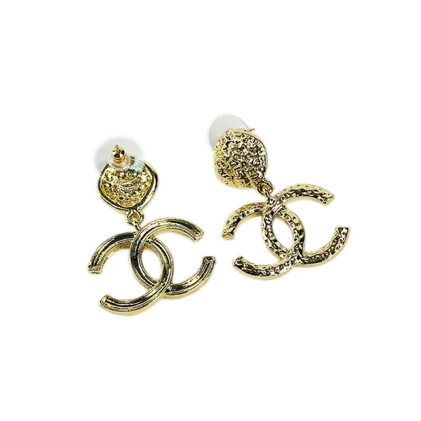 CHANEL (Aretes colgantes CC en Oro V) - Imagen 2