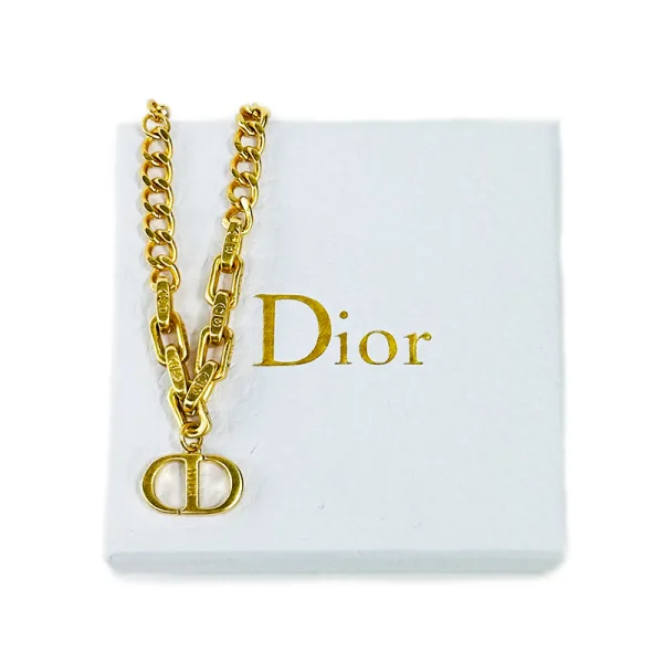 DIOR - Imagen 3