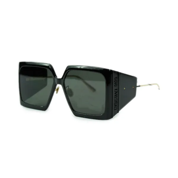 Dior Montaigne oversized