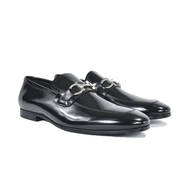 Zapatos FERRAGAMO con placa Gancini